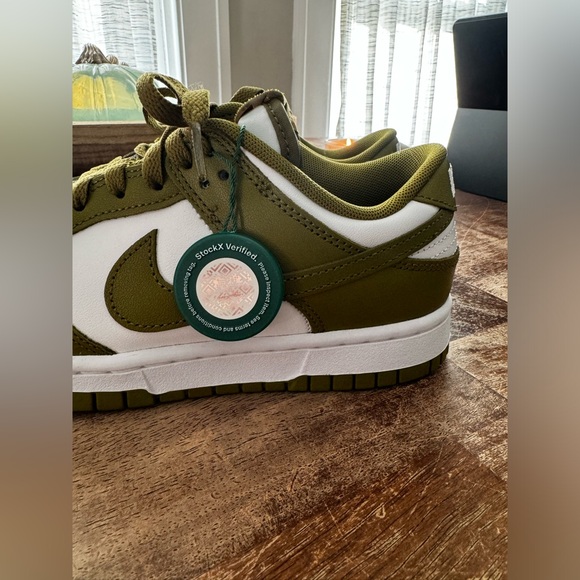 Nike Dunk Low Retro Sneakers in white and khaki - Picture 4 of 7